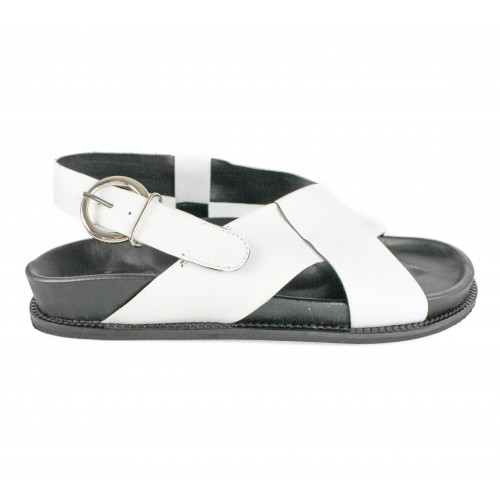 Sandalias planas de piel con hebilla modelo CRUZ
