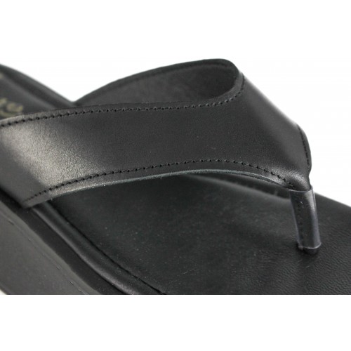 Chanclas de piel con plataforma modelo DMR