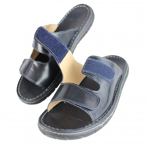 Sandalia de piel ajustable con velcro modelo JOUSKA