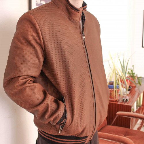 Chaqueta de cuero perforada modelo ITALIA