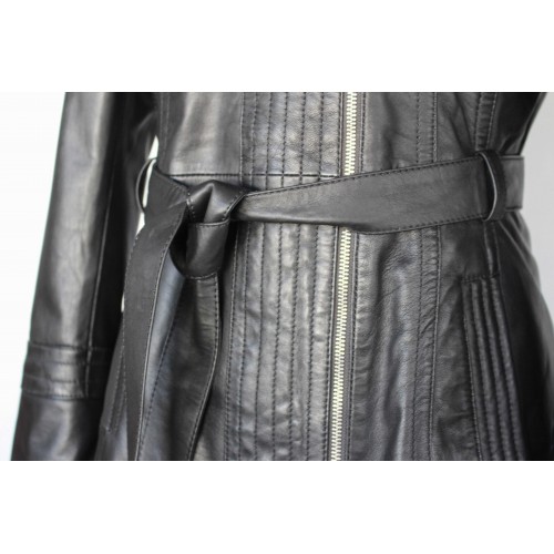 Gabardina de piel con cremallera y cinturón modelo BLACKY