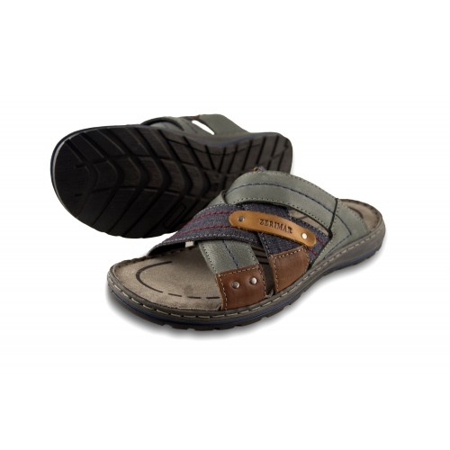 Sandalia de piel abierta modelo CAPRIOS