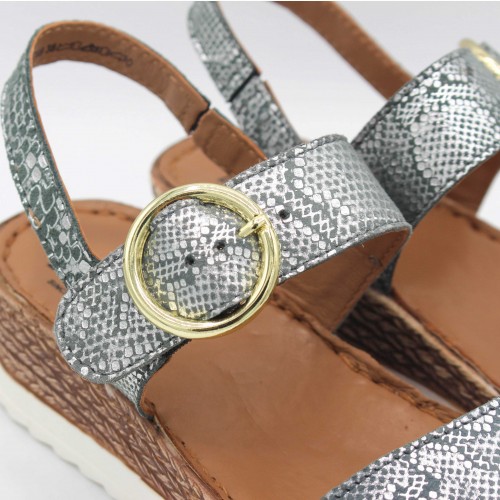 Sandalias con hebilla de piel modelo SITEA