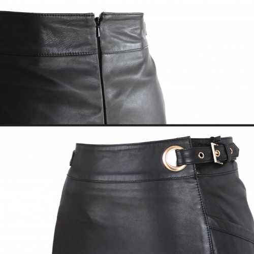 Falda de piel con cremallera y detalle hebilla