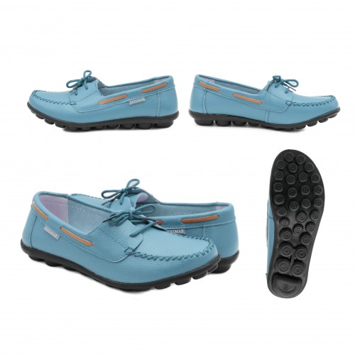 Mocasines de piel con cordones y suela negra