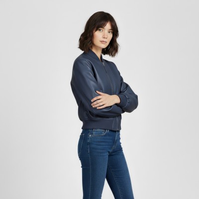 Bomber corta de piel con cremallera modelo MITES