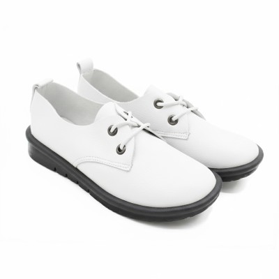 Zapatos de piel con cordones modelo ZOCO