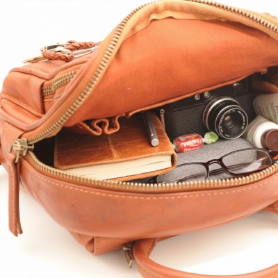 Mochila de piel natural 28x22x8 cm MELI