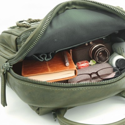 Mochila de piel natural 28x22x8 cm MELI