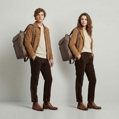 Mochila de piel grabada estilo vintage con cierre de cremallera