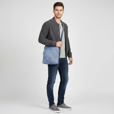 Bolso bandolera de piel modelo NAGIB 30x25x9 cm