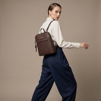 Mochila de piel natural de mujer estilo casual  25x24x6 cm