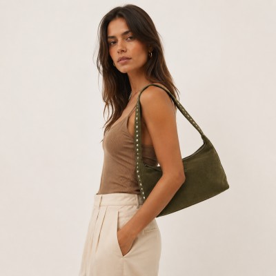 Bolso de serraje con tachuelas 29x18,5x10,5 cm PEPA