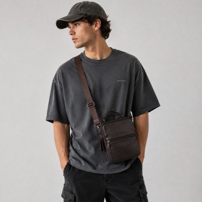Bolso bandolera de piel modelo OMEGA 20x26x6 cm