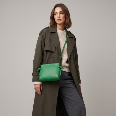 Bolso clutch bandolera pequeño en piel 24x18x9,5 cm