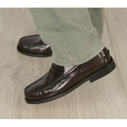 Mocasines burdeos de piel natural con antifaz talla PLUS Zerimar - 1